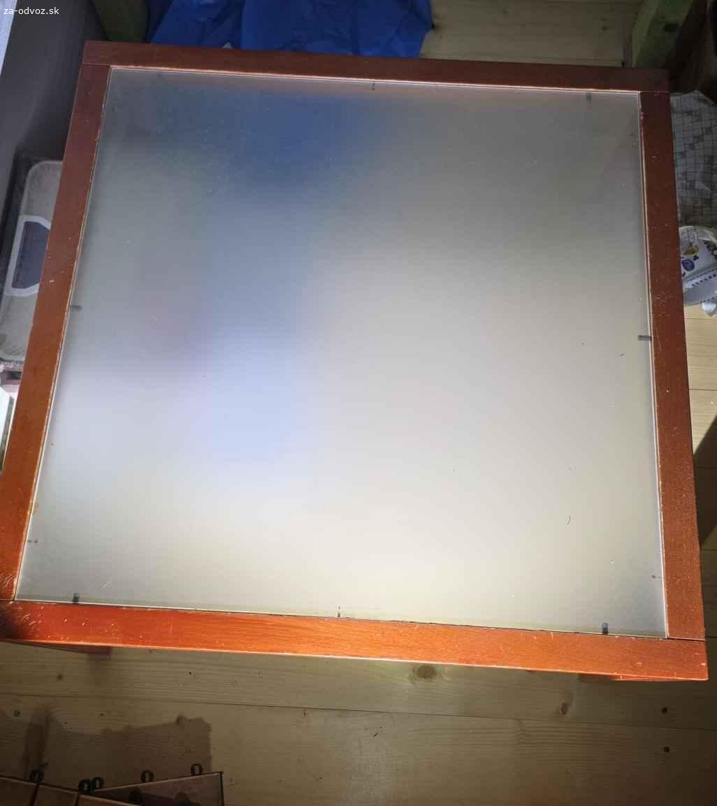 2x konferencny stolik + presklenna skrinka