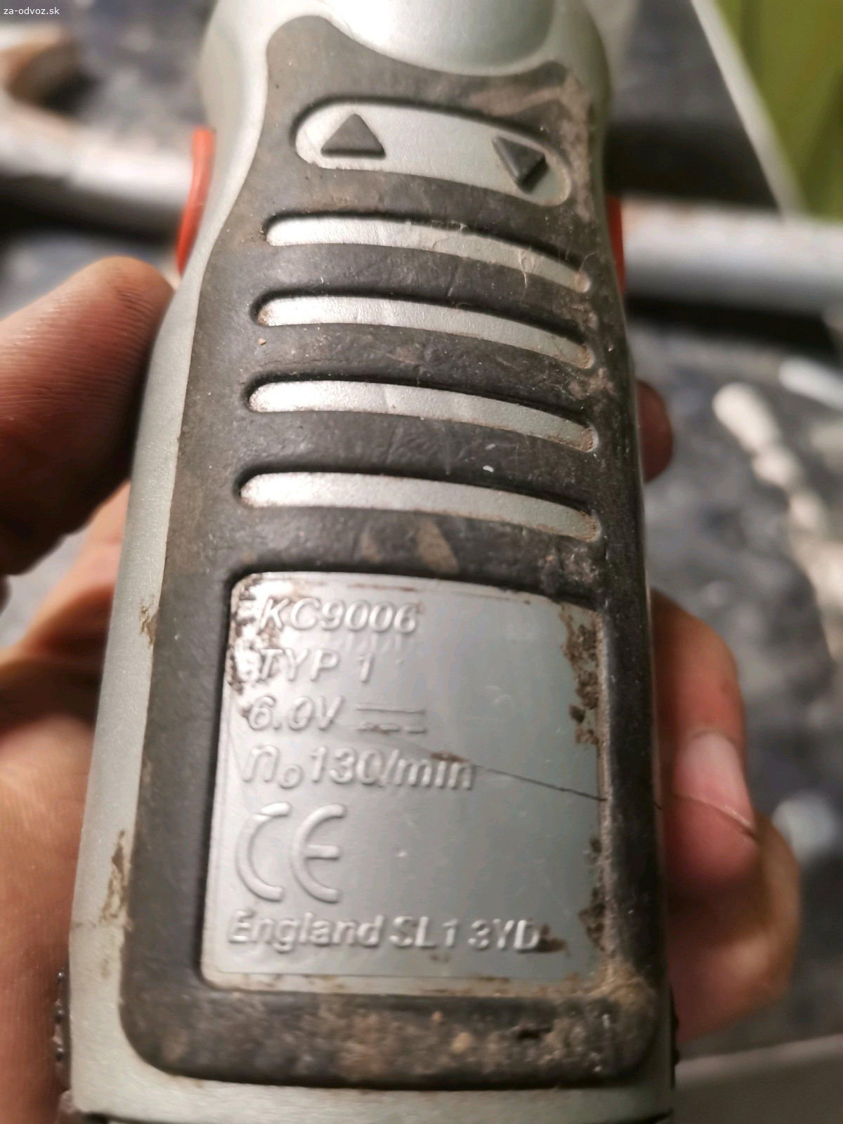 Baterkový skrutkovač