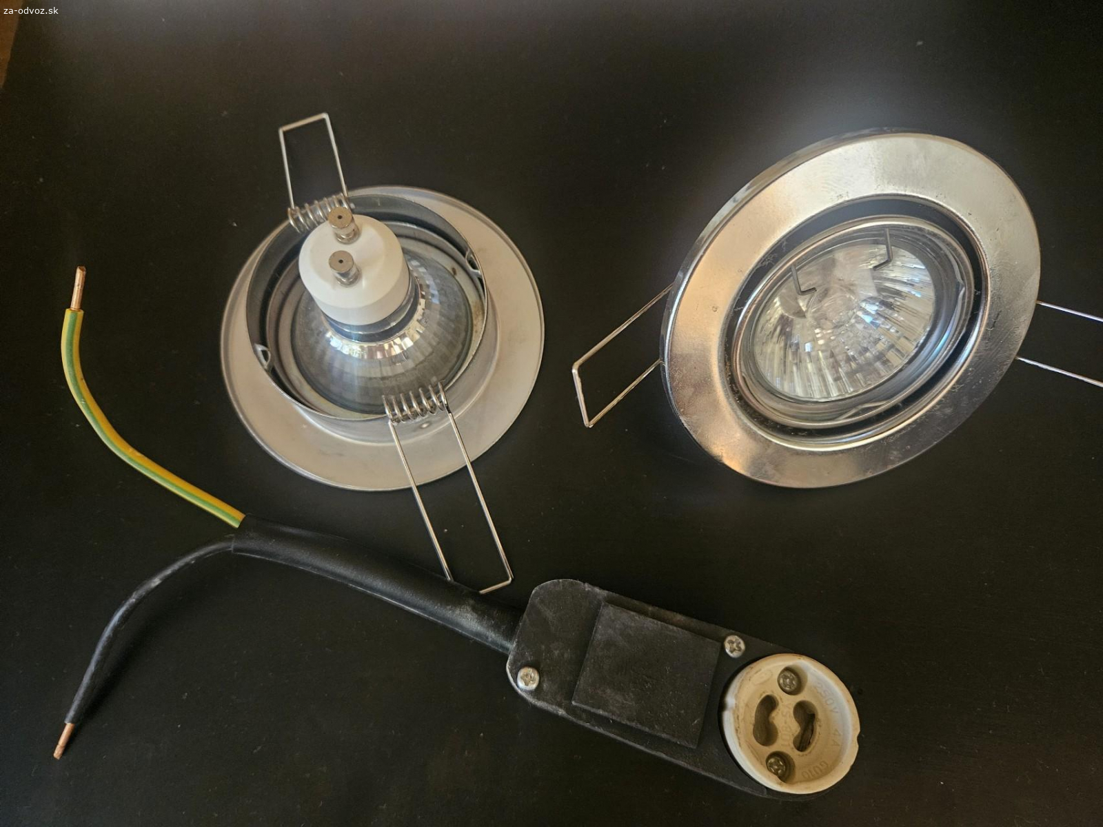 bodové svetlá halogénové