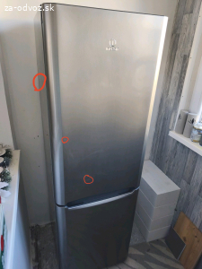 Chladnička Indesit