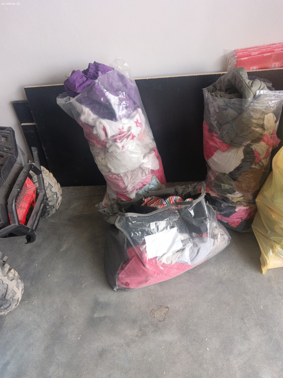 Darujem dievčenské veci