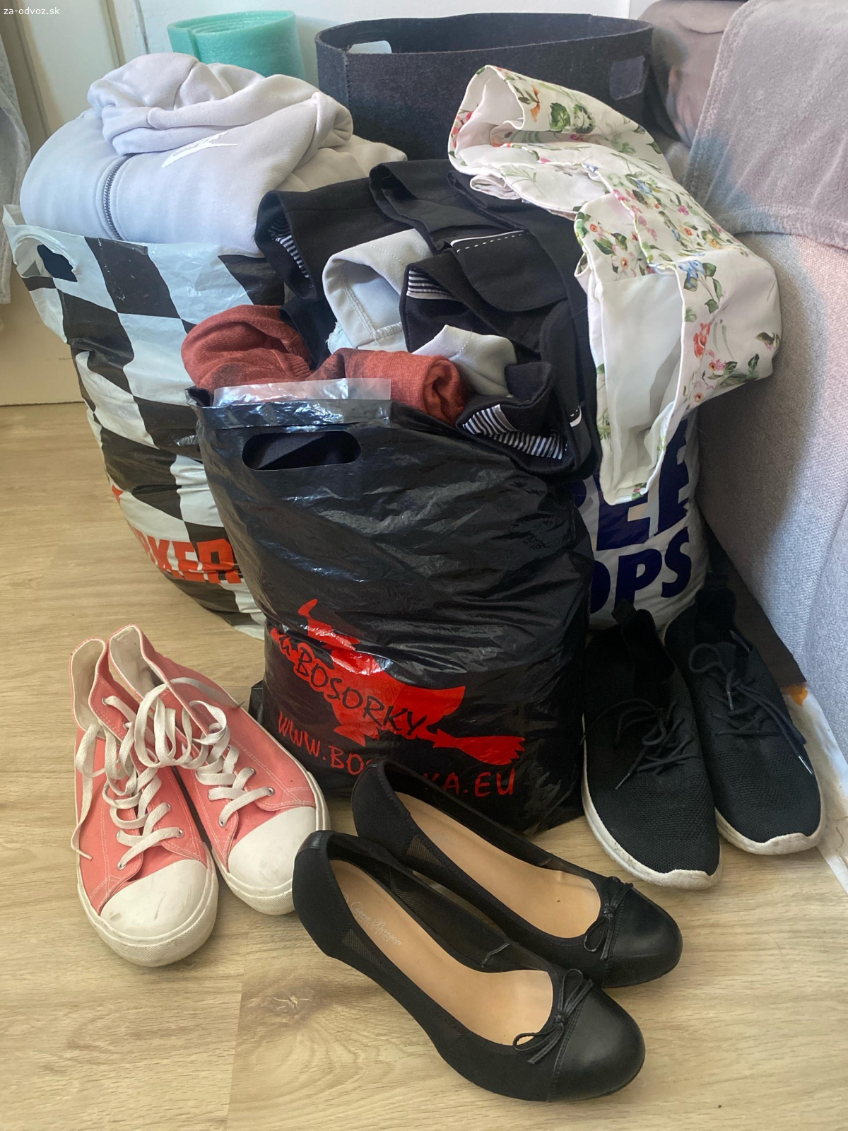 Dámske oblečenie veľkosť M/L