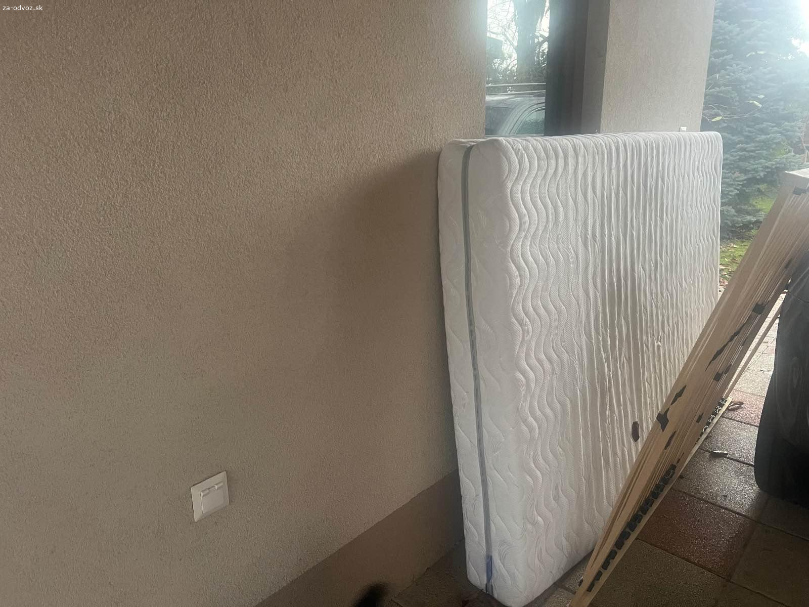 Darujem 140 matrac a rošt