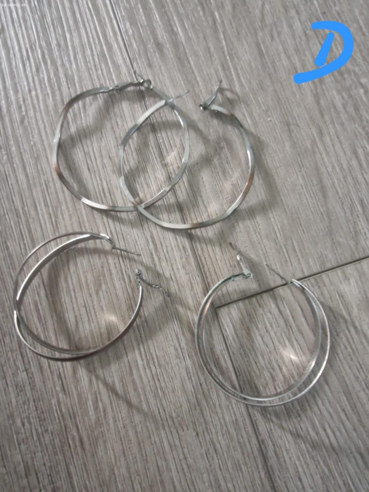 darujem 2pary nausnic