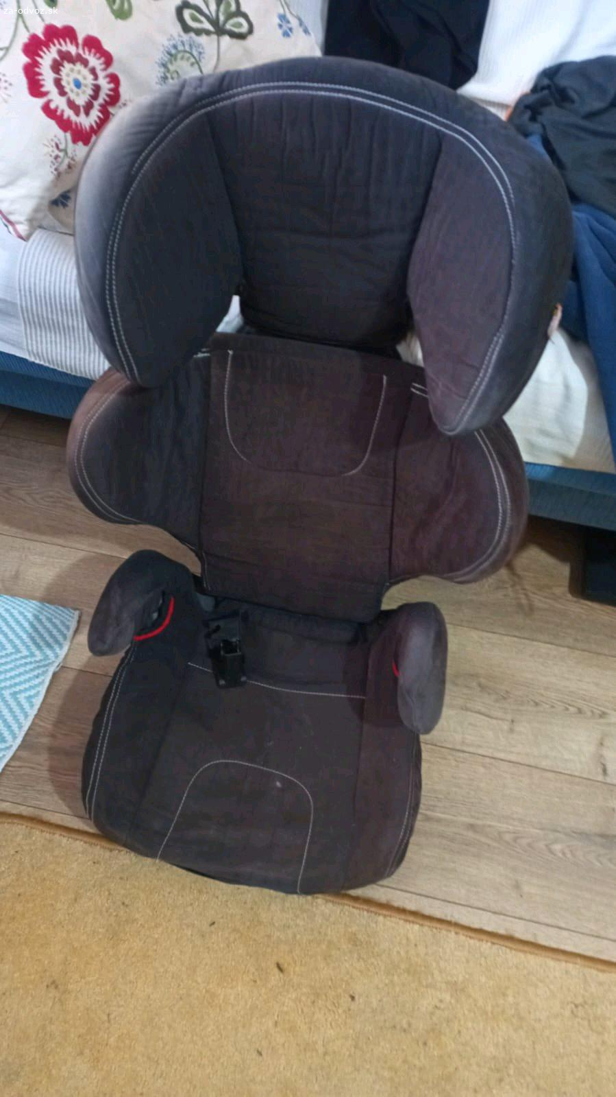darujem autosedacku Jane