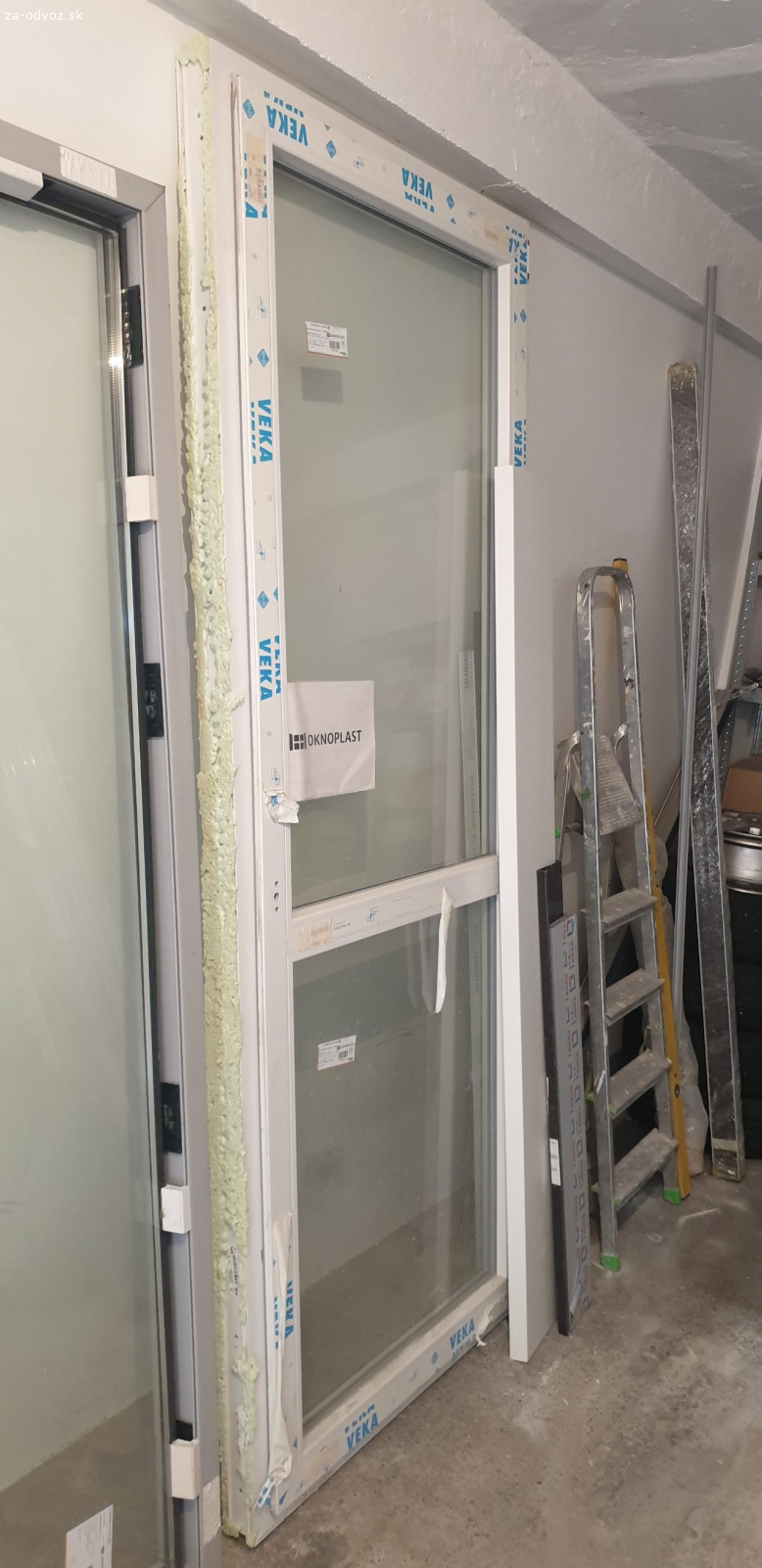 Darujem balkónové plastové dvere