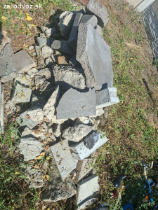 Darujem betónovú suť do základov