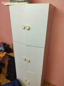 Darujem biele skrinky