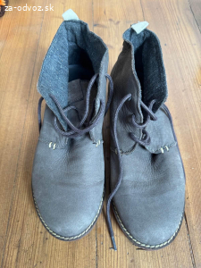 Darujem bundu a topánky pre chlapca 36