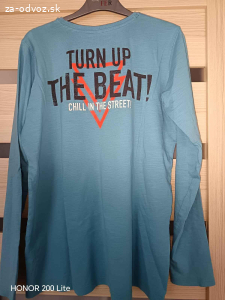 Darujem chlapčenské bavlnené tričko S