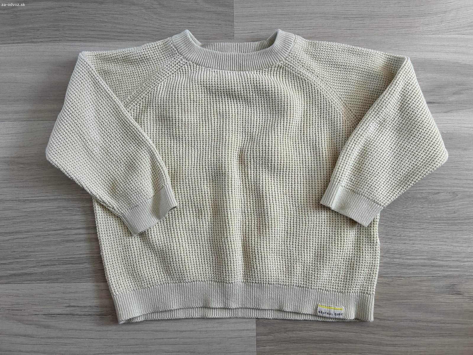 Darujem chlapčenský sveter