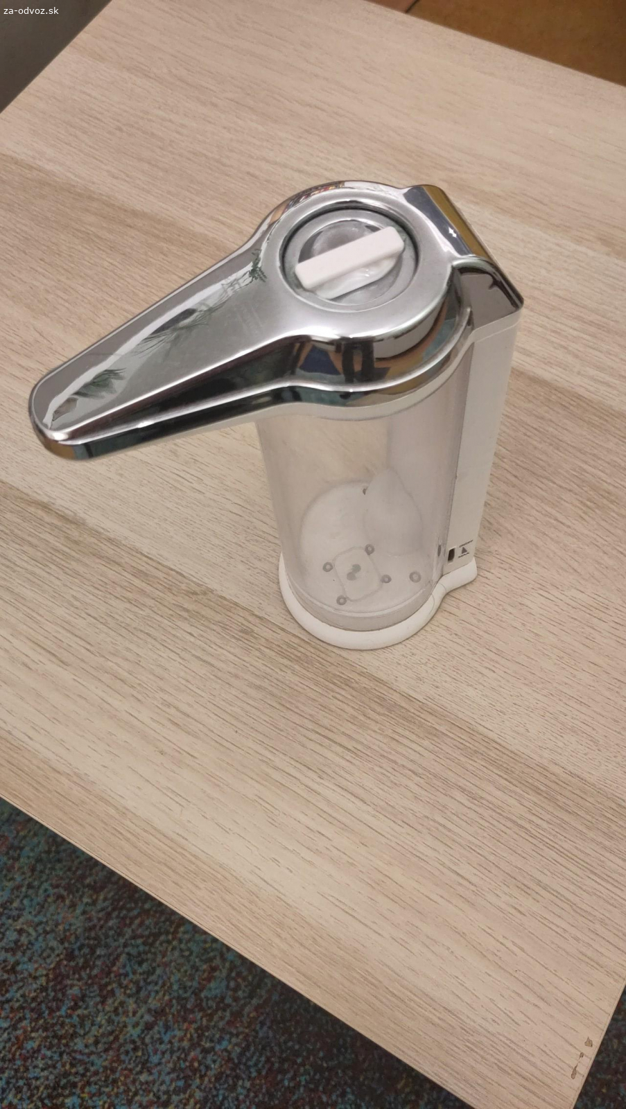 Darujem dávkovač mydla