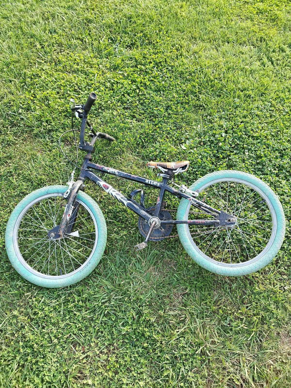 Darujem detské odrážadlo/bicykel/kolobežku