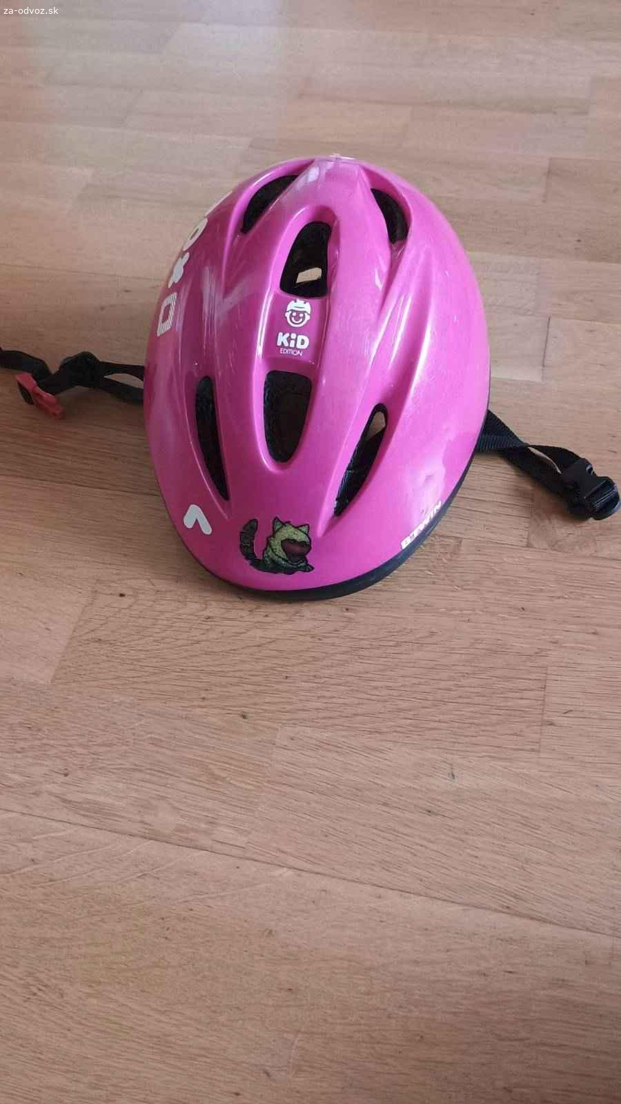 Darujem detskú cykloprilbu BTWIN