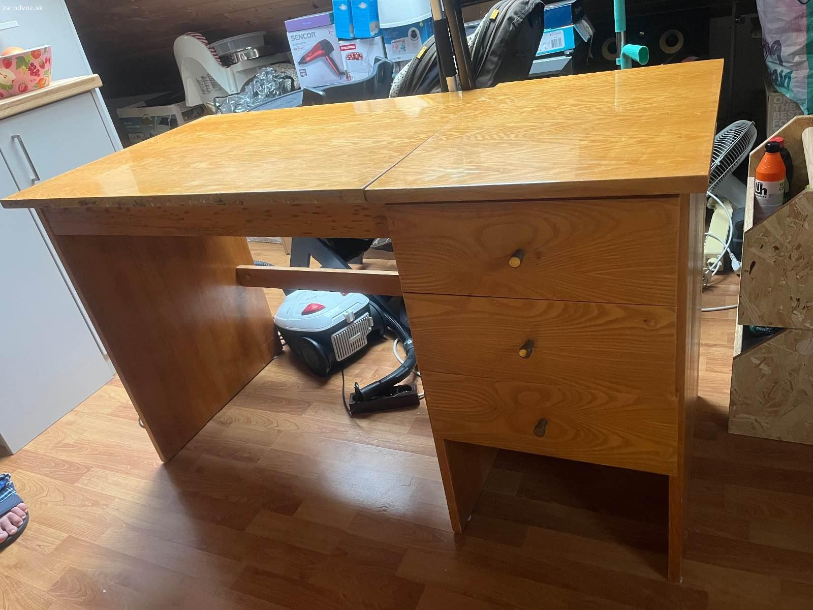 Darujem drevenny rysovaci stôl za odvoz