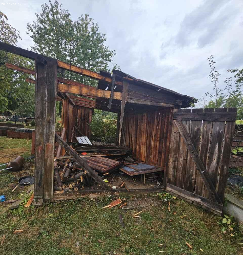 Darujem drevo za odvoz