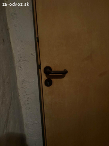 Darujem dvere asi 80tky