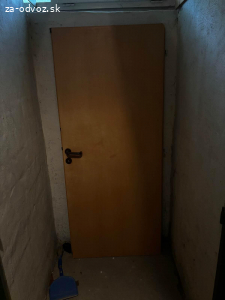 Darujem dvere asi 80tky