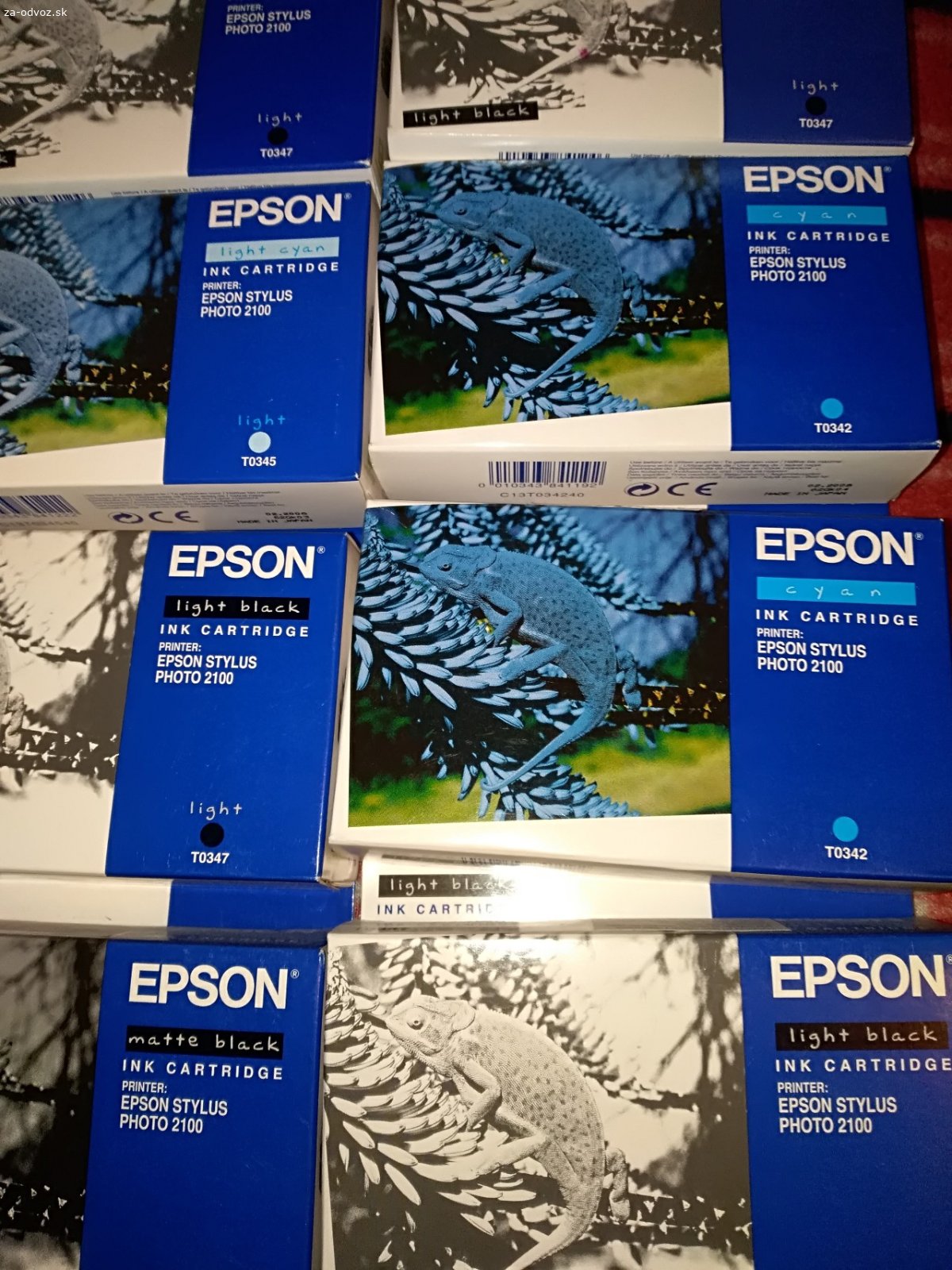 Darujem farby do epson tlaciarne. Farby pre tlaciaren epson stylus 2100 ,su starsie rok 2007 a 2009 neotvorene23 ks, ,jedna je hp 304 otvorena(ale mala by byt nepouzita aj ta).  Možem priniest do nz.