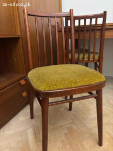 Darujem jedálenský stolík spolu so 4 stoličkami