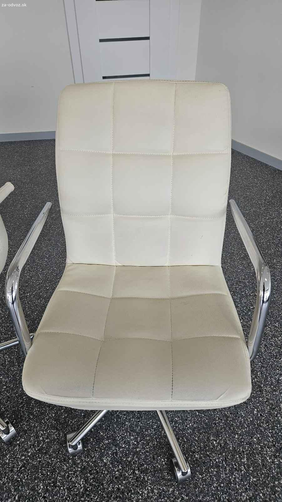 Darujem kancelárske stoličky