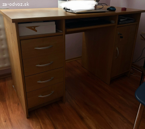 darujem kancelárske stoly 2ks