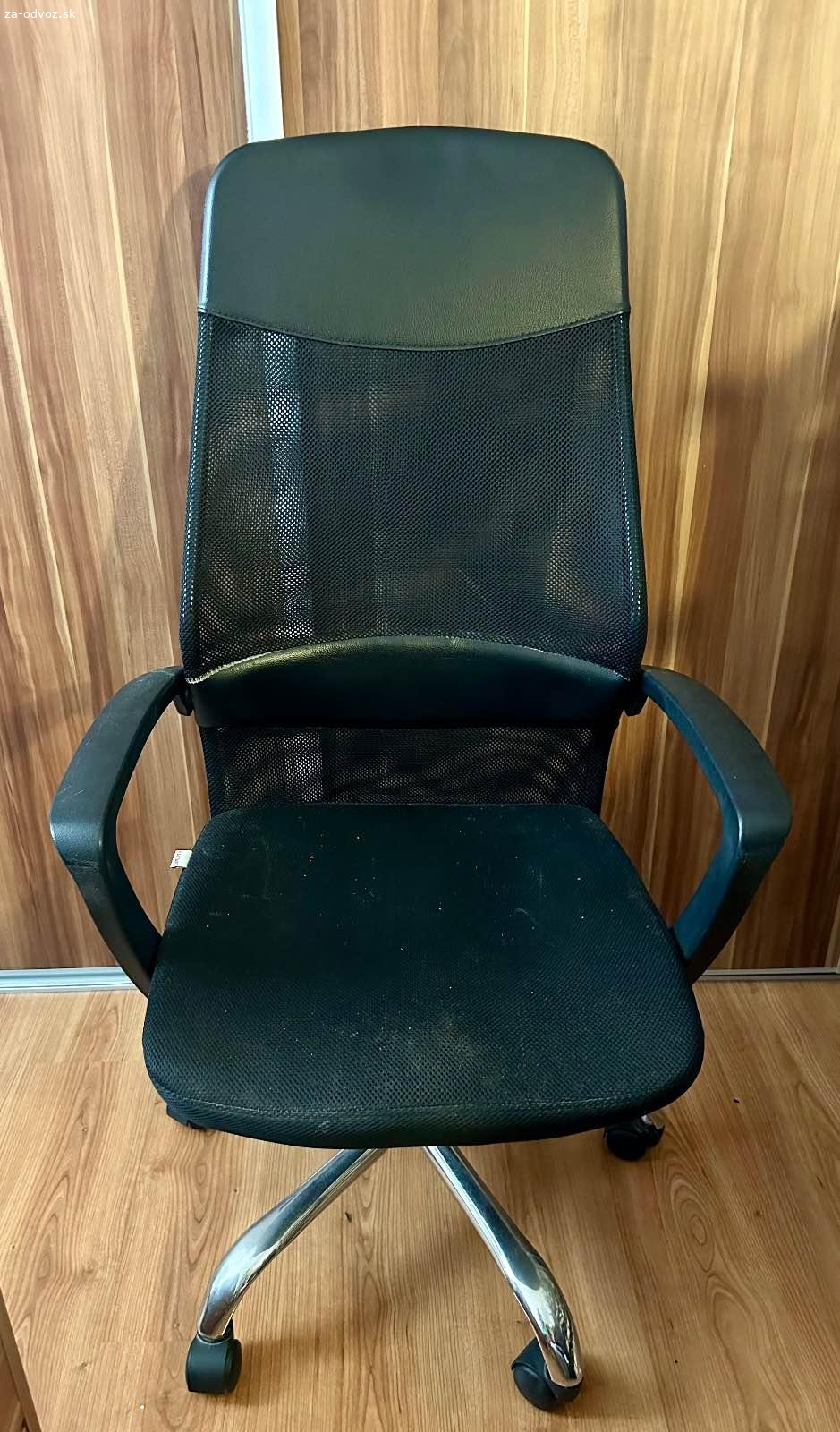 Darujem kancelársky stoličku