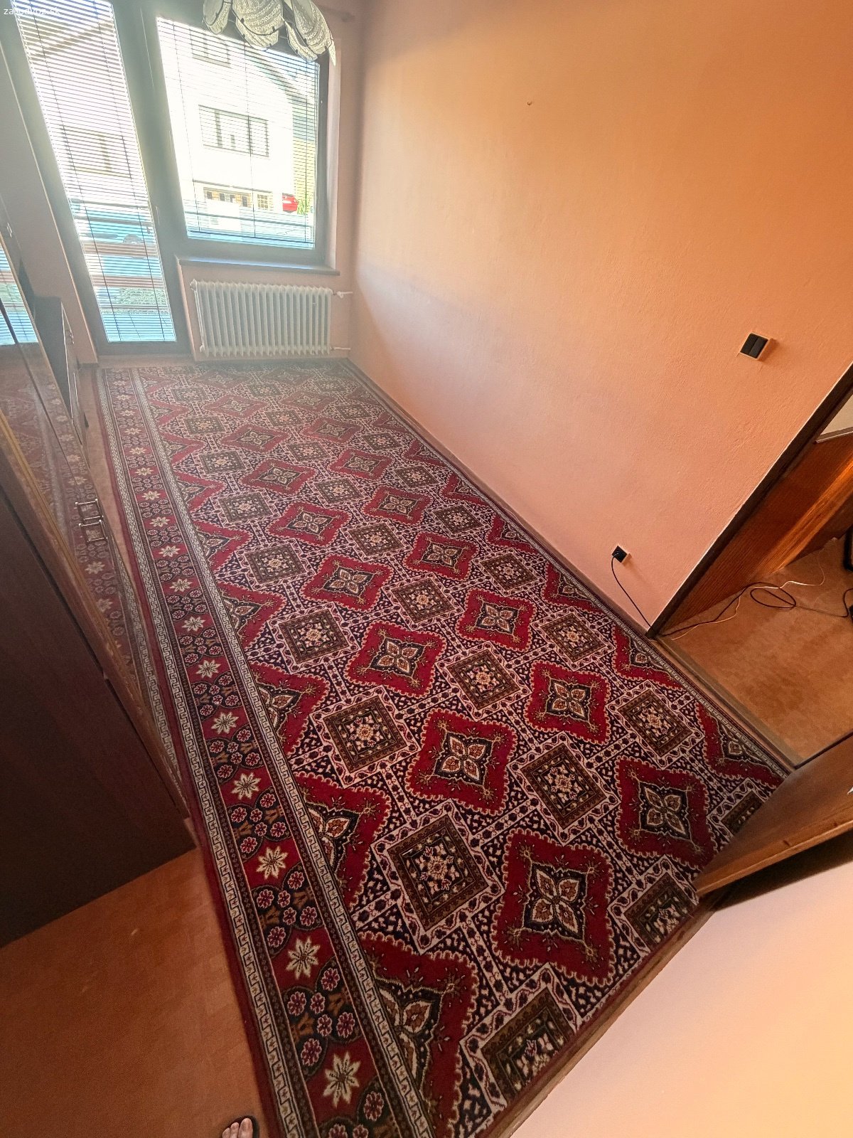 Darujem koberec. Koberec je v dobrom stave.
