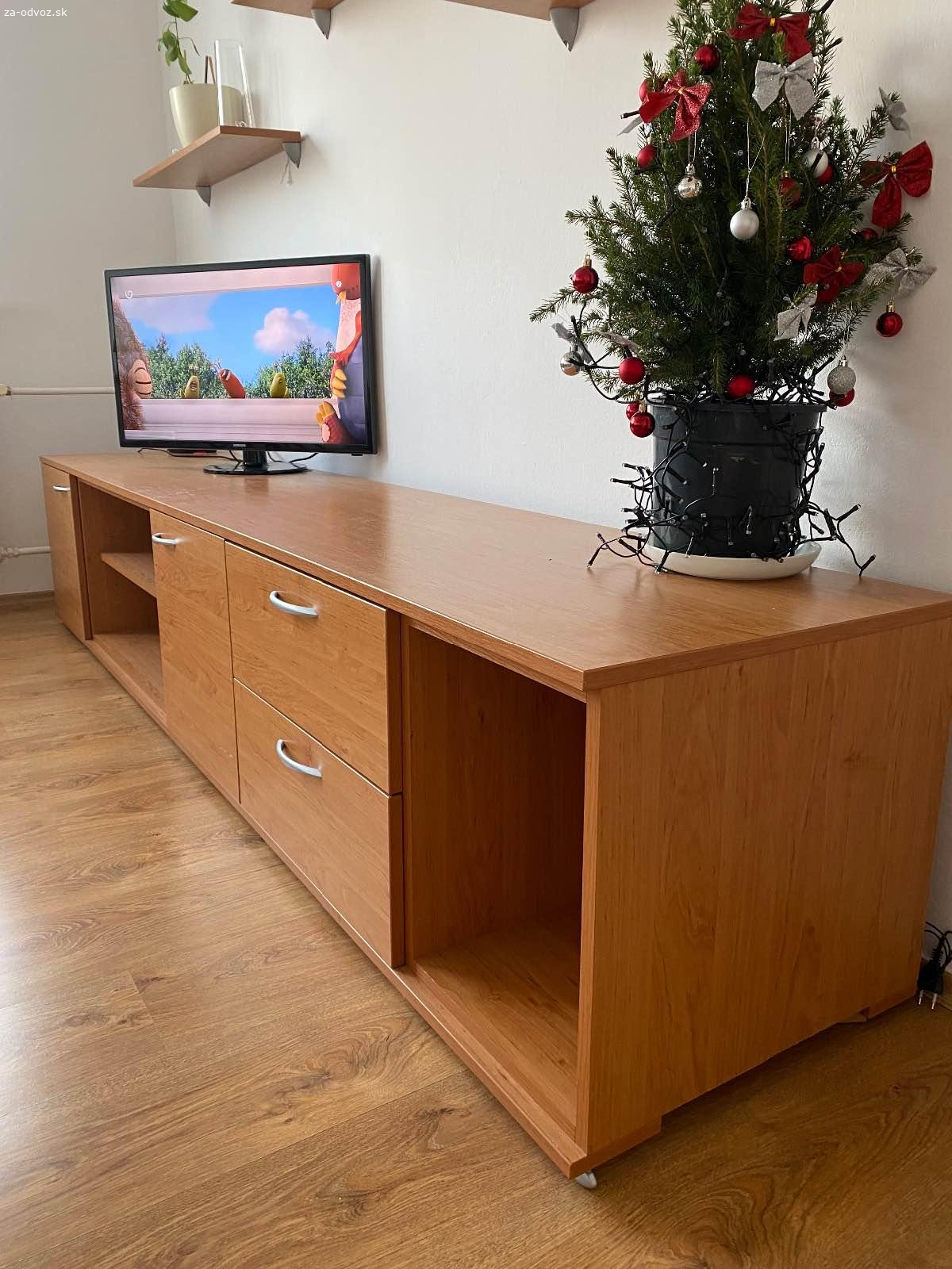 Darujem komodu do obývačky