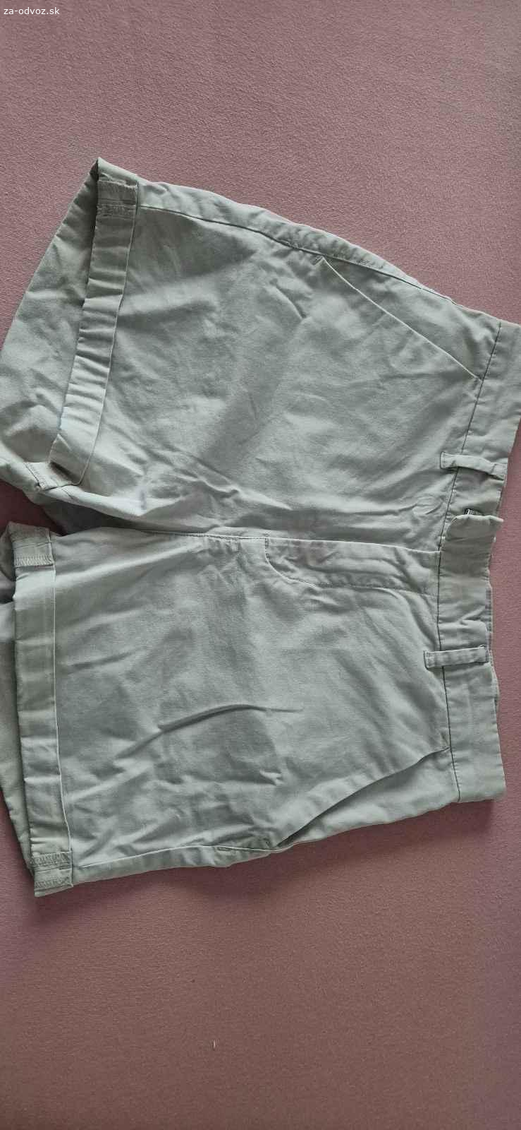 Darujem kratasy h and m 158cm 13-14 rokov