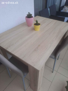 Darujem kuchynský stôl REZERVOVANÝ