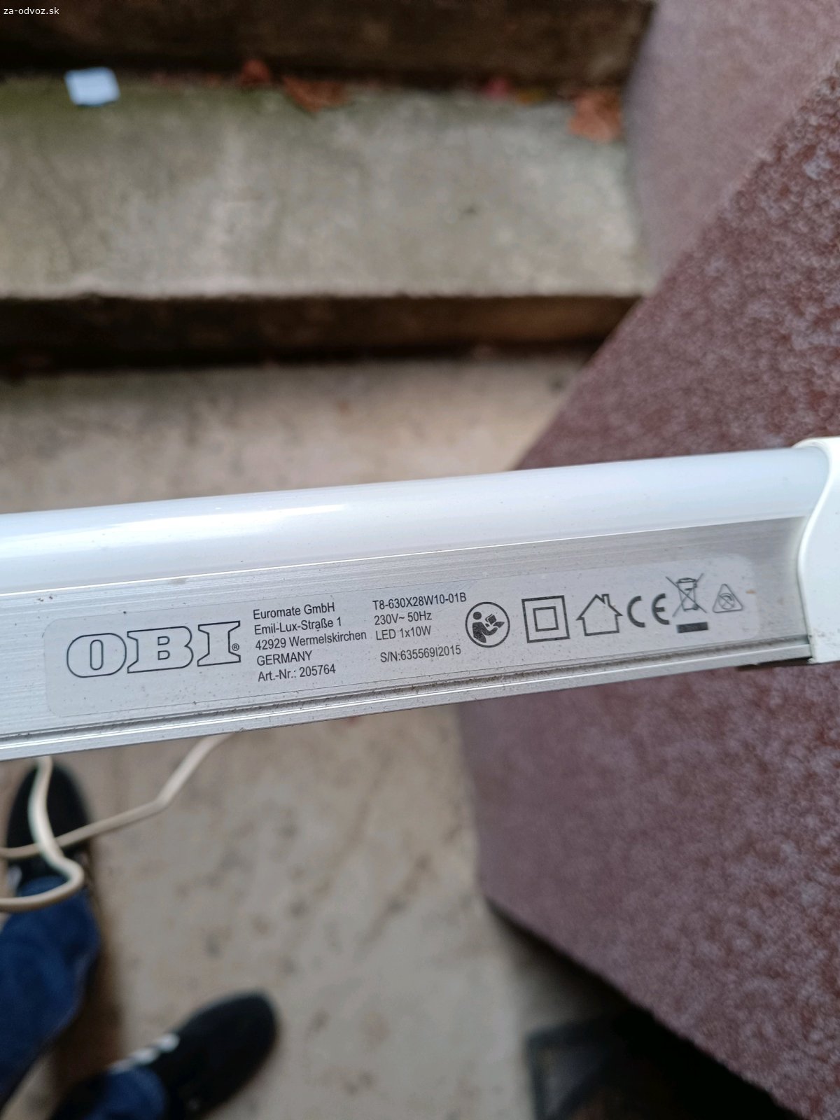 Darujem lampu obi. Darujem pouzivanu lampu, ktoru sme mali v kuchyni. Je z OBI.