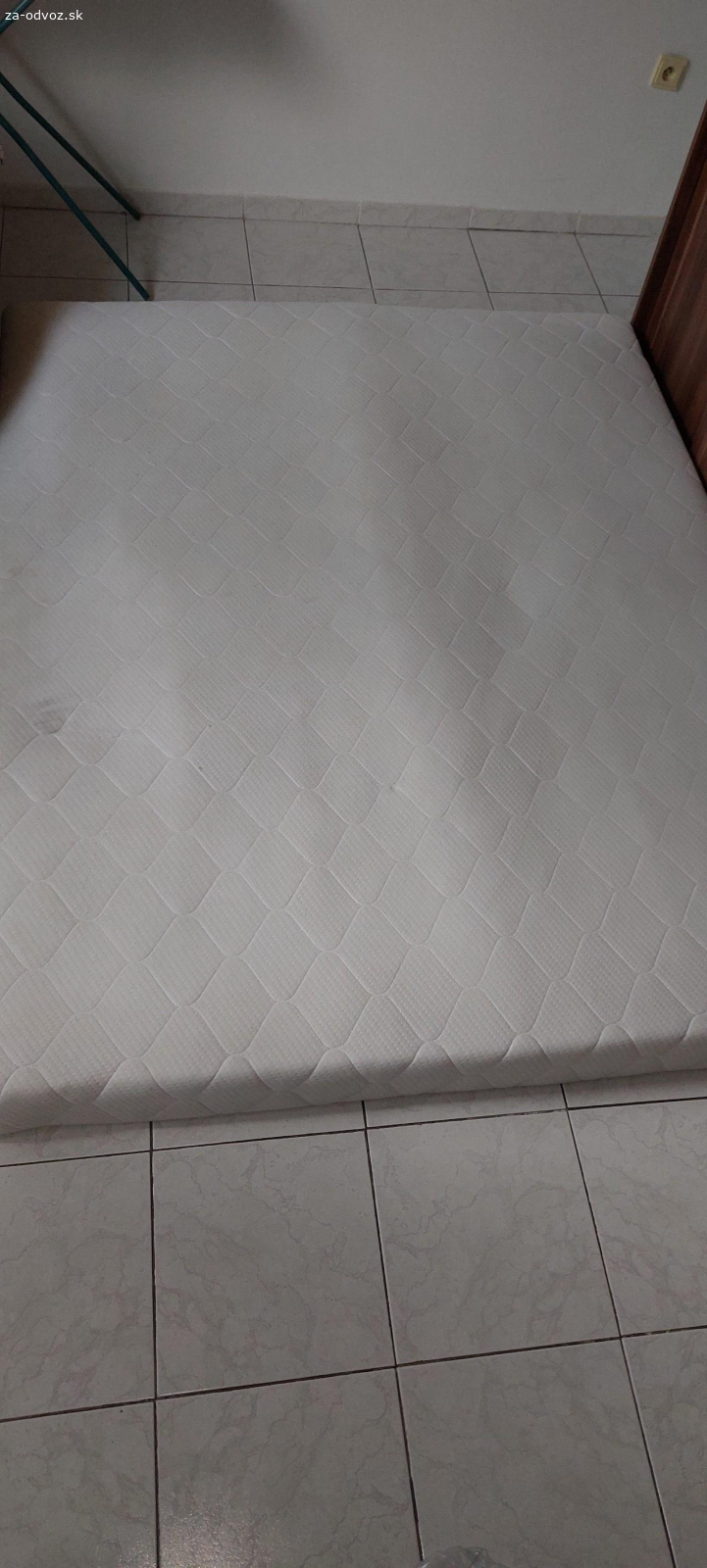 darujem matrac