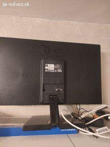 Darujem monitor