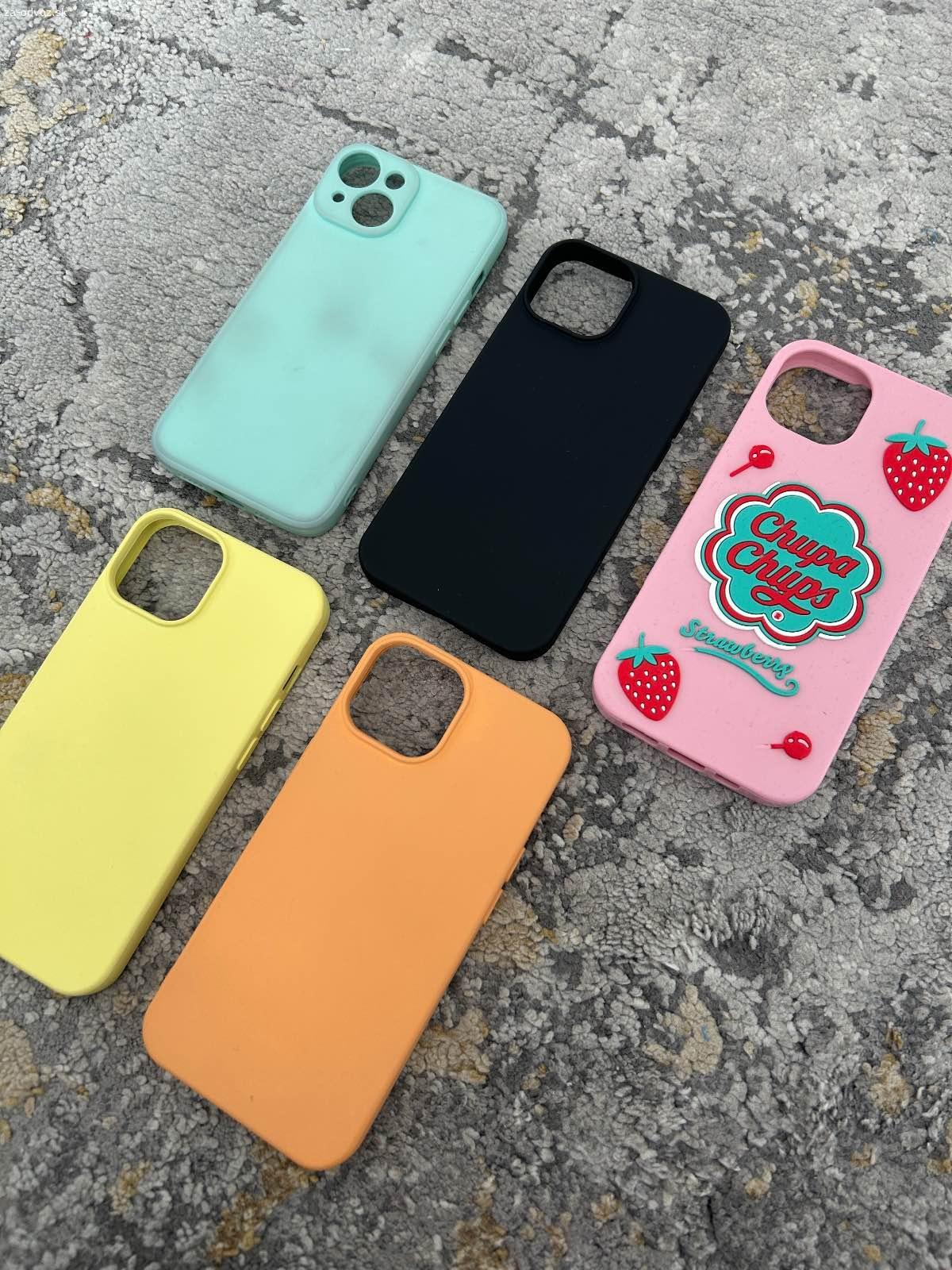 Darujem obaly na Iphone 14