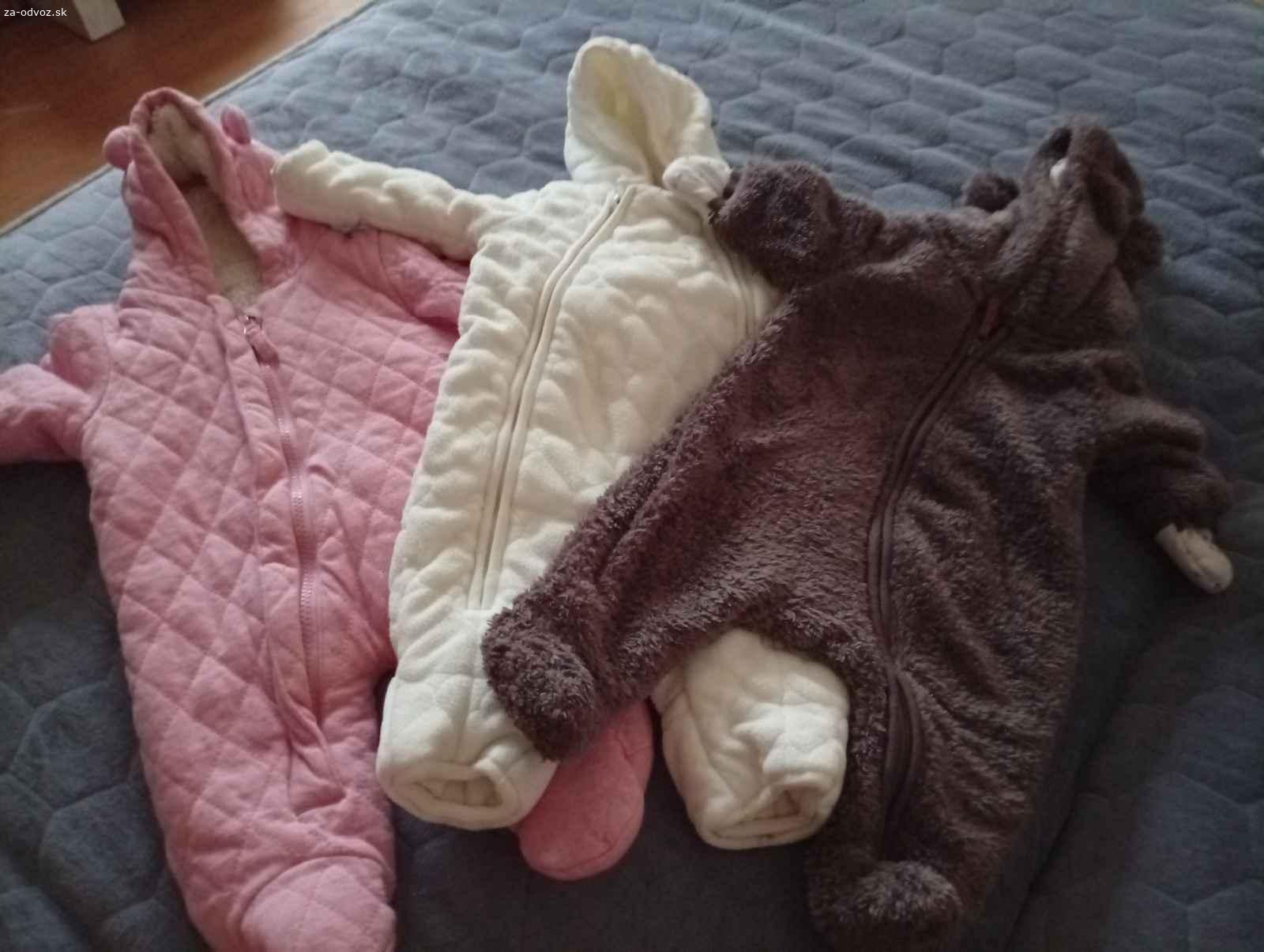 Darujem oblečenie pre dievča