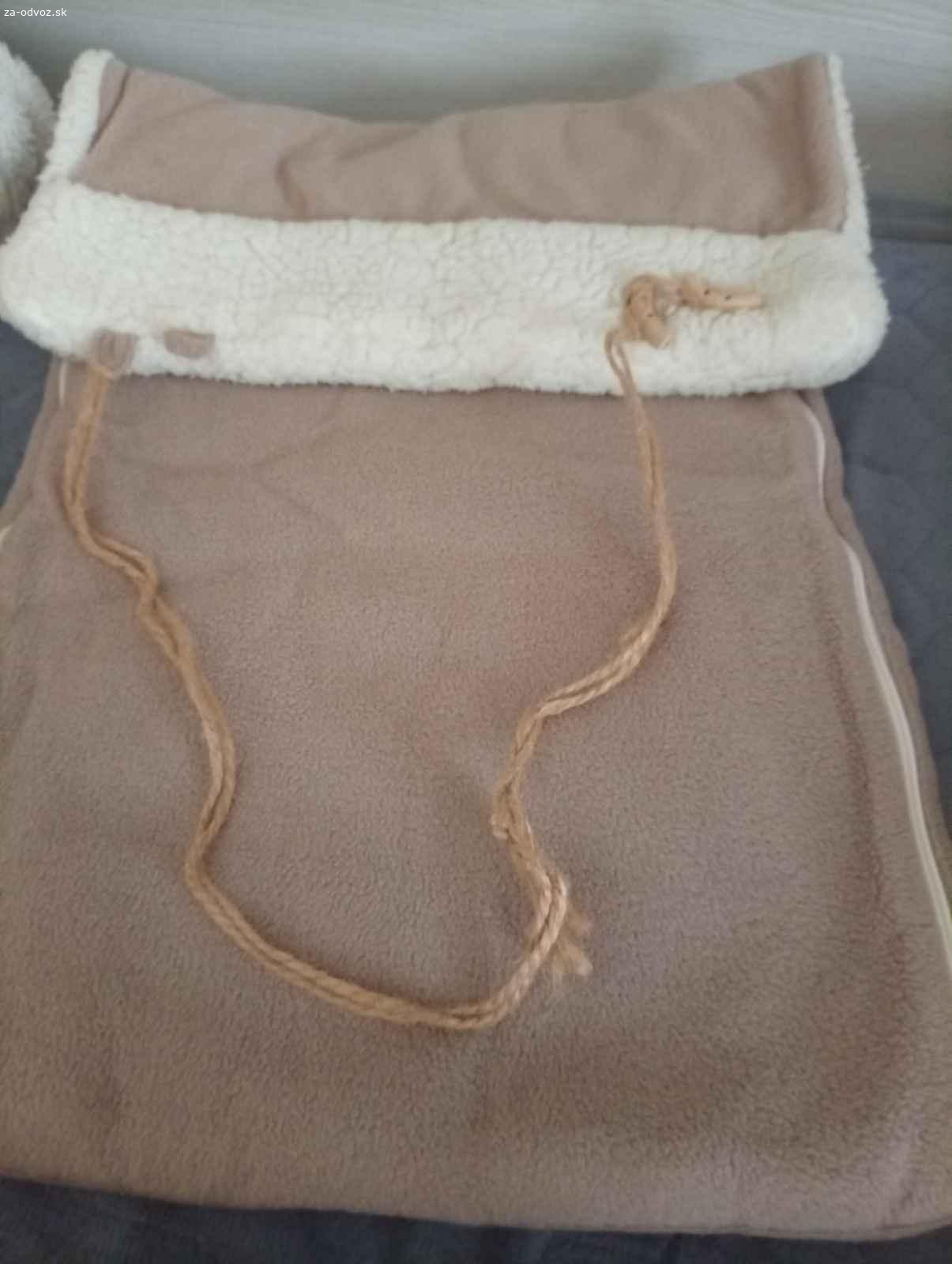 Darujem oblečenie pre dievča