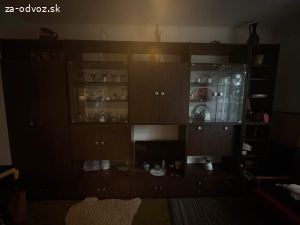 Darujem obývacie steny