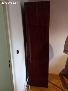 Darujem obývačkou stenu