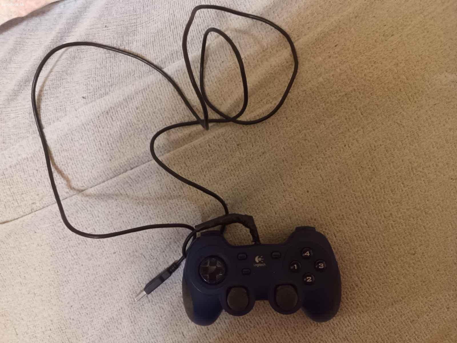 Darujem ovládač k Playstation