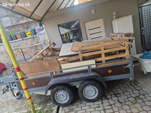 Darujem palety a drevo