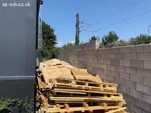 Darujem palety a kartóny