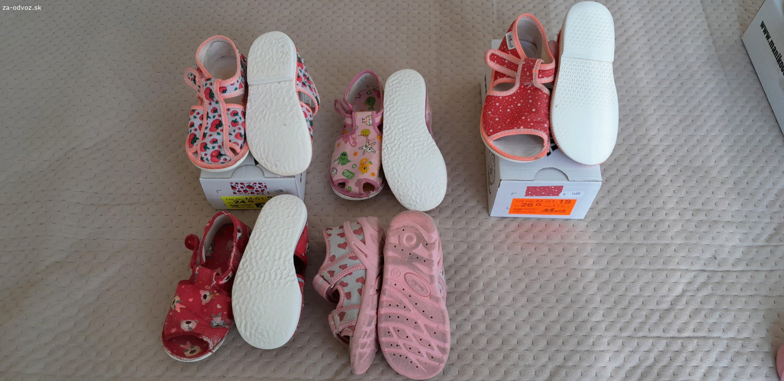 Darujem papučky č. 24-26