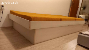 Darujem postel