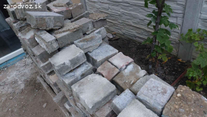 Darujem použitú zámkovú dlažbu