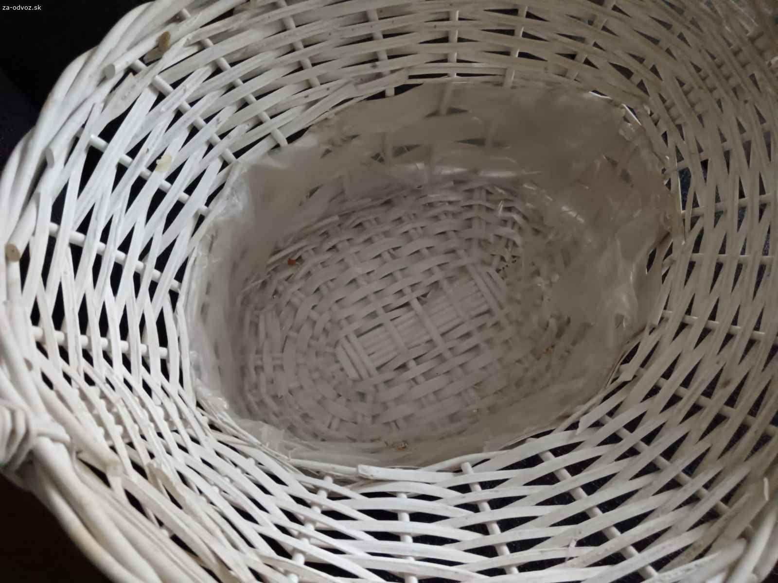 Darujem prútený kôš