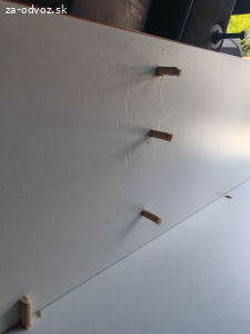 Darujem regál /knižnicu