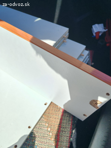 Darujem regál /knižnicu