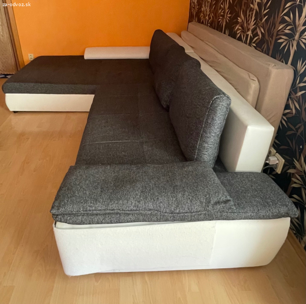 Darujem rohovú sedacku