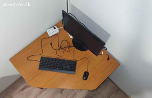 Darujem rohový pracovný stol